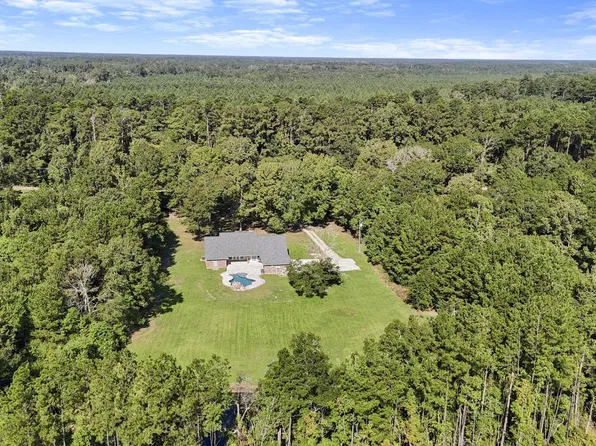 30868 Weiss Rd, Walker, LA 70785