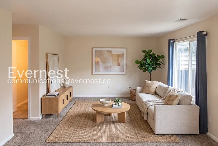 3 bed, 2.5 bath, 1418 sqft, $2,247 — Photo 3
