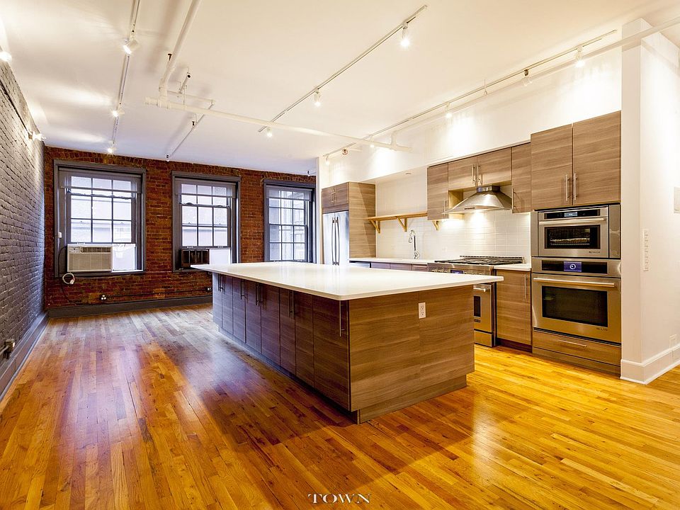 1st image of 495 Broome St Fl 3