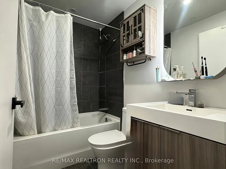 15 Holmes Ave #2002 — Photo 12