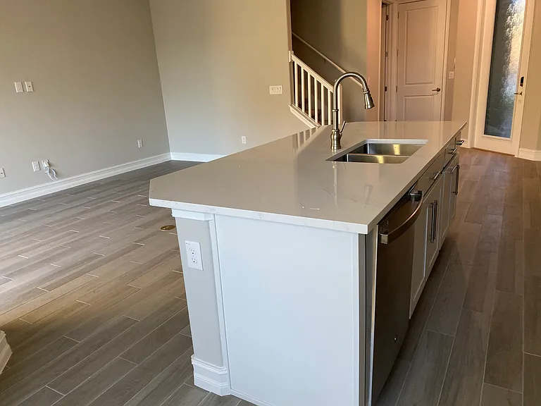 4671 Almada Ln — Photo 8