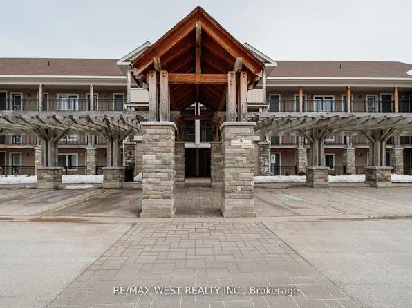 5 Anchorage Cres #107, Collingwood, ON L9Y 0Y6