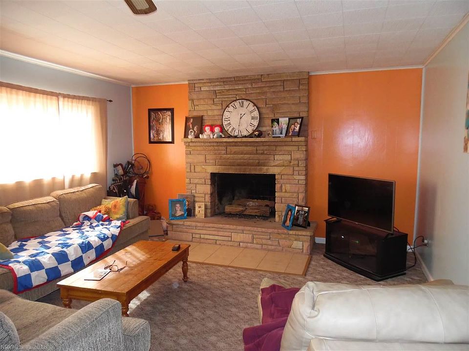 2nd image of 1109 Westview St