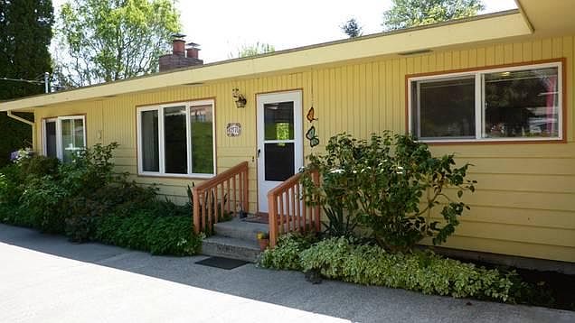 1st image of 10571 40th Ave NE