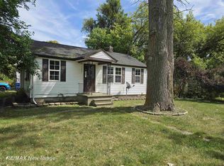2502 S 24th St, Saginaw, MI 48601