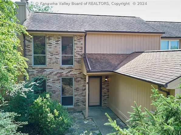 216 Willowcrest Dr, Charleston, WV 25311