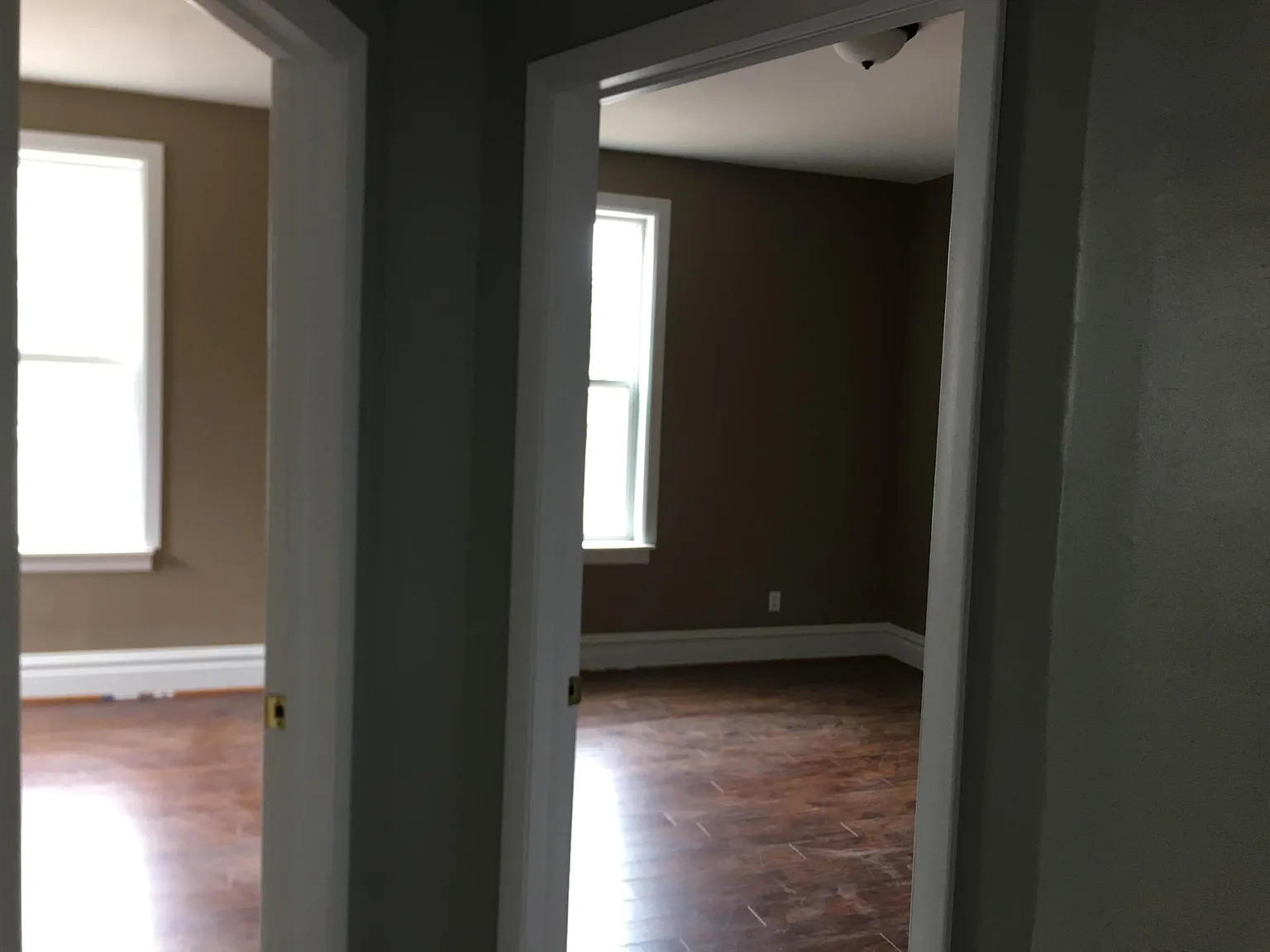 106 Edgington Ln photo 1