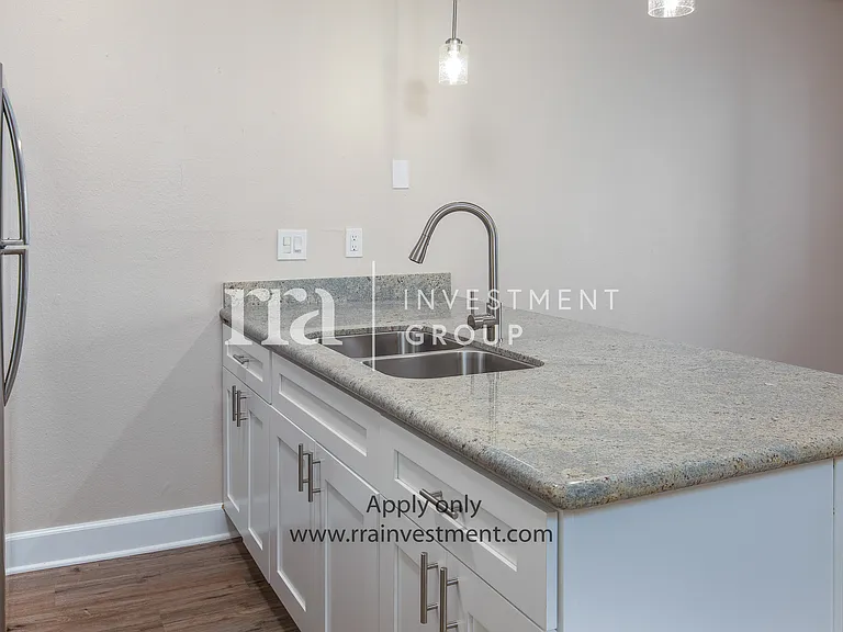 2411 Adams Ave #22 — Photo 8
