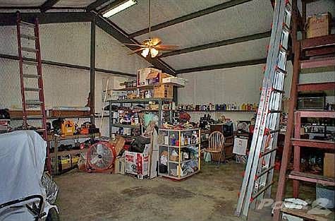 3rd image of 9401 Hilltop Dr