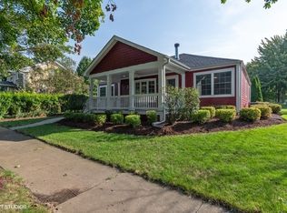 716 S 6th Ave, Saint Charles, IL 60174
