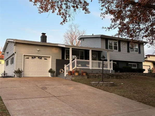 4731 Sweet Spring Ct, Saint Louis, MO 63128