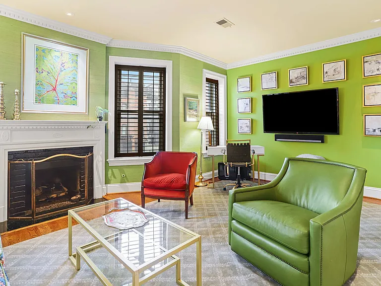 1706 Swann St NW #2 — Photo 27