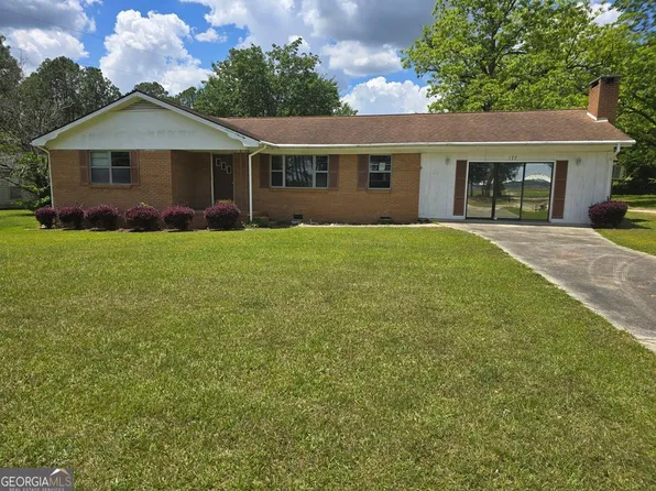 177 Long Bridge Rd, Mc Rae Helena, GA 31037