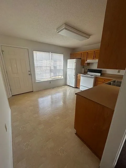 550 E Oneal St #25