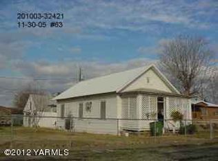 103 N Chestnut St, Toppenish, WA 98948