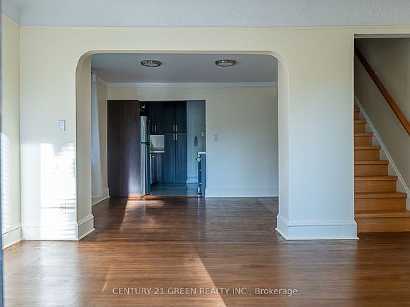 3rd image of 41 Paradise Rd S