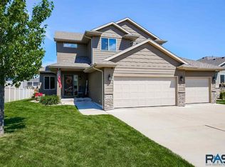 5416 S Sirocco Ave, Sioux Falls, SD 57108