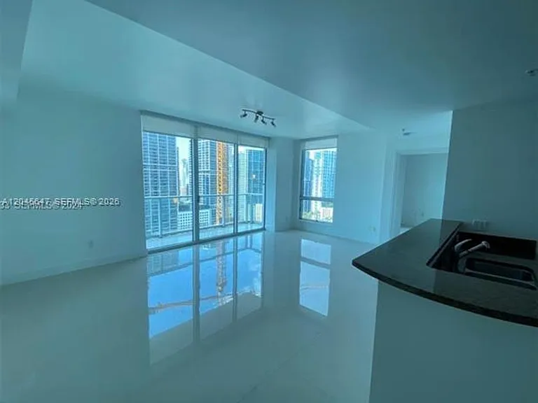 300 S Biscayne Blvd #CU-T-2302 — Photo 3