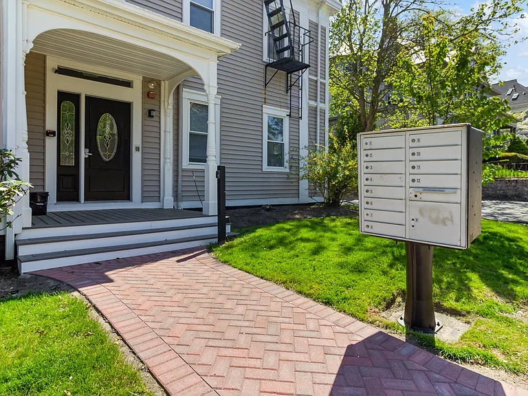 169 Waterman St #2 — Photo 14