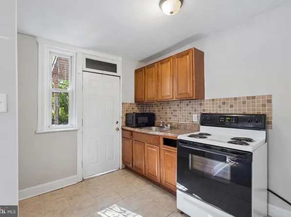 6006 Angora Ter, Philadelphia, PA 19143