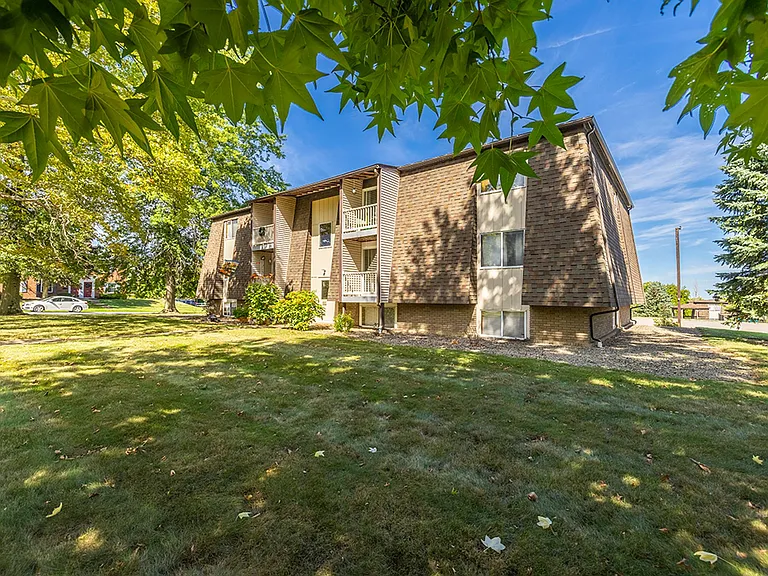 610 Young Rd — Photo 3