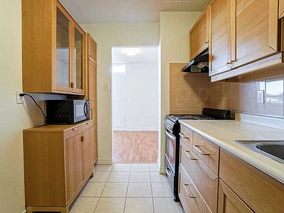 3rd image of 3145 Queen Frederica Dr W #706