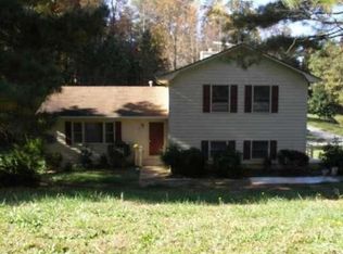 575 Oak Springs Dr, Lawrenceville, GA