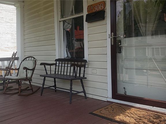 4th image of 308 E Fillmore St