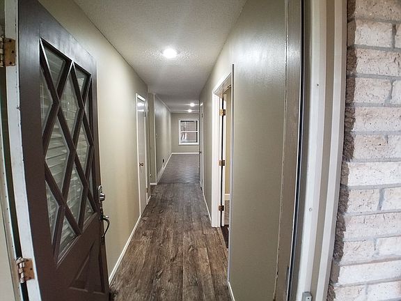 4th image of 3433 High Meadows Dr