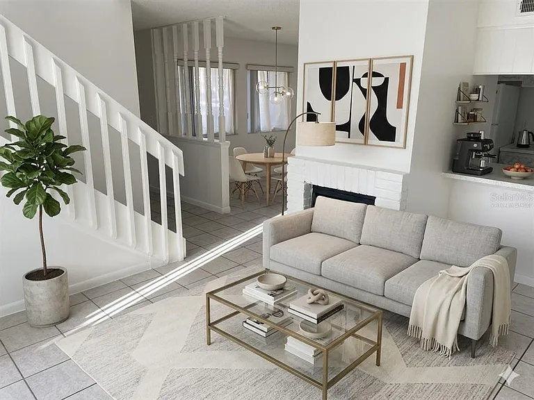 2352 Huntington Green Ct #7 — Photo 2