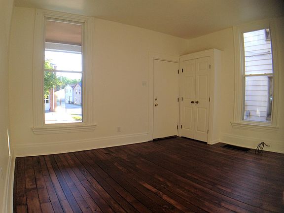 5th image of 419 Virginia Ave