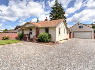 715 10th St SE, Puyallup, WA 98372