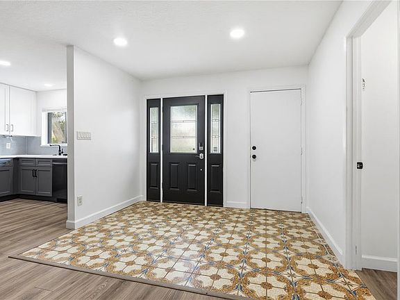5th image of 10840 Wilderness Ct