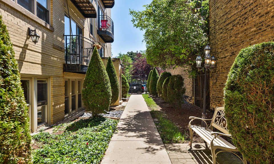 1st image of 2834 N Dawson Ave APT 3W