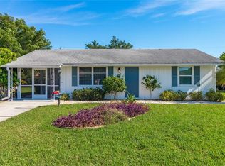 446 Pineview Dr, Venice, FL 34293