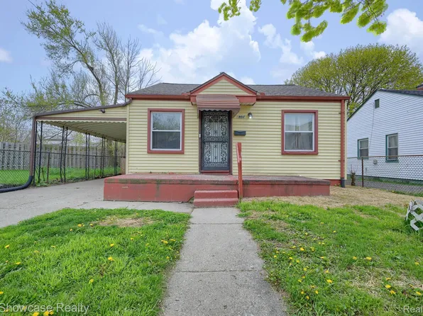 587 Montana Ave, Pontiac, MI 48341