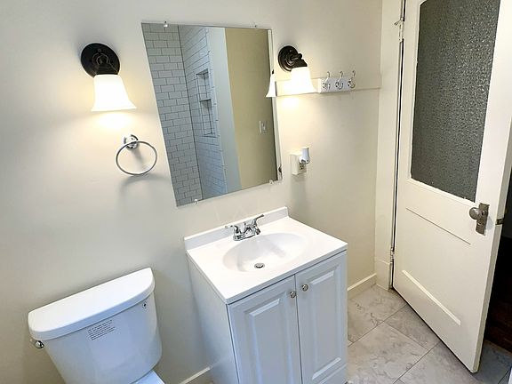5th image of 3509 Jefferson St APT 1S