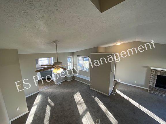 3rd image of 10044 Lone Wolf Dr