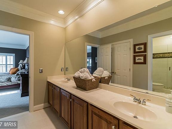 5th image of 14530 Chamberry Cir