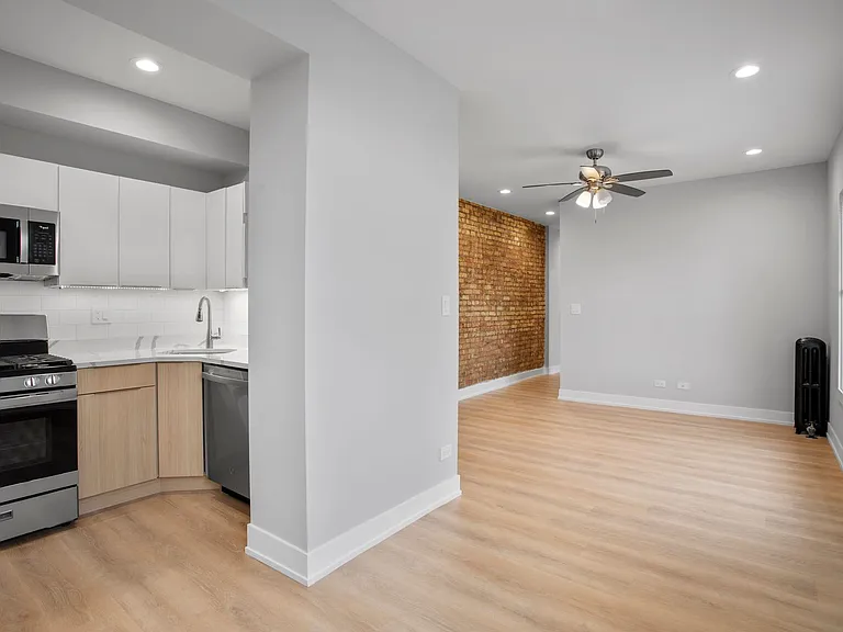 The Juneway Terrace — Photo 44