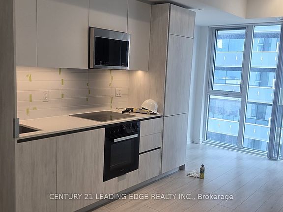 3rd image of 400 King St W #1926