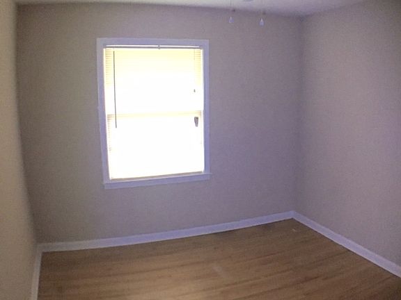 5th image of 3837 Spiegel Dr