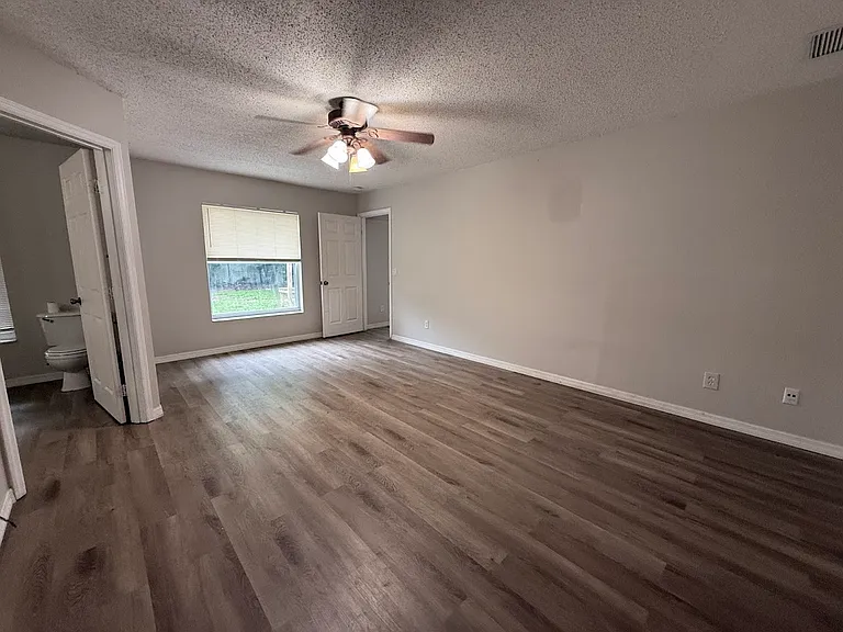 548 SW Undallo Rd — Photo 15