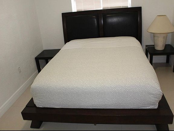 5th image of 41 NW 69th Ave #1