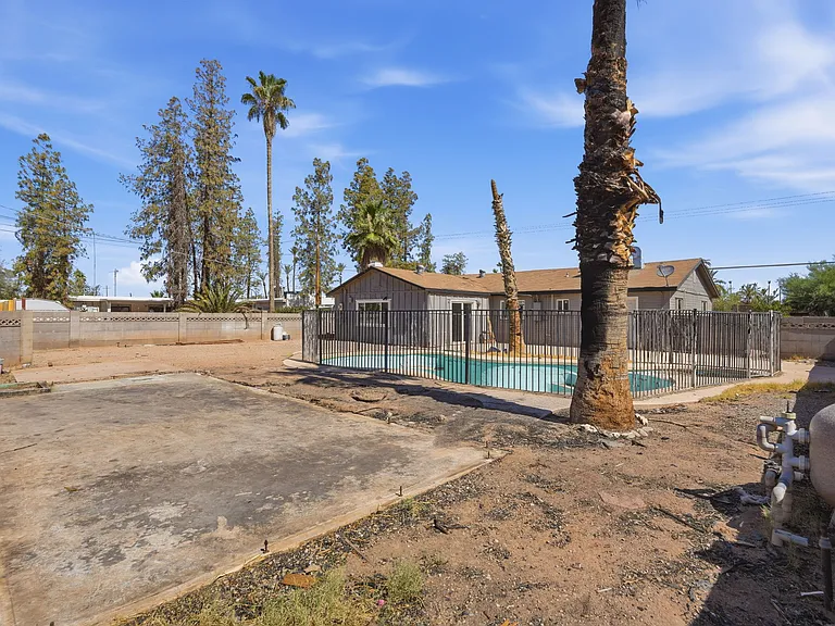 209 E McMurray Blvd — Photo 27