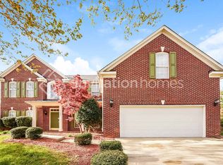 11537 Foggy Bank Ln, Charlotte, NC 28214