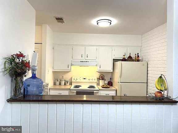 5th image of 3805 El Camino Pl #25