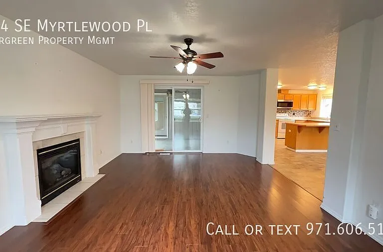 664 SE Myrtlewood Pl — Photo 3