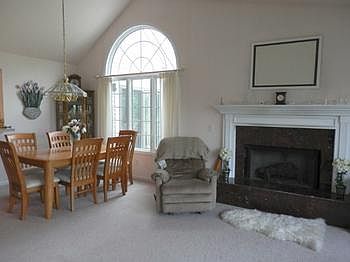 4th image of 5601 Firethorne Dr
