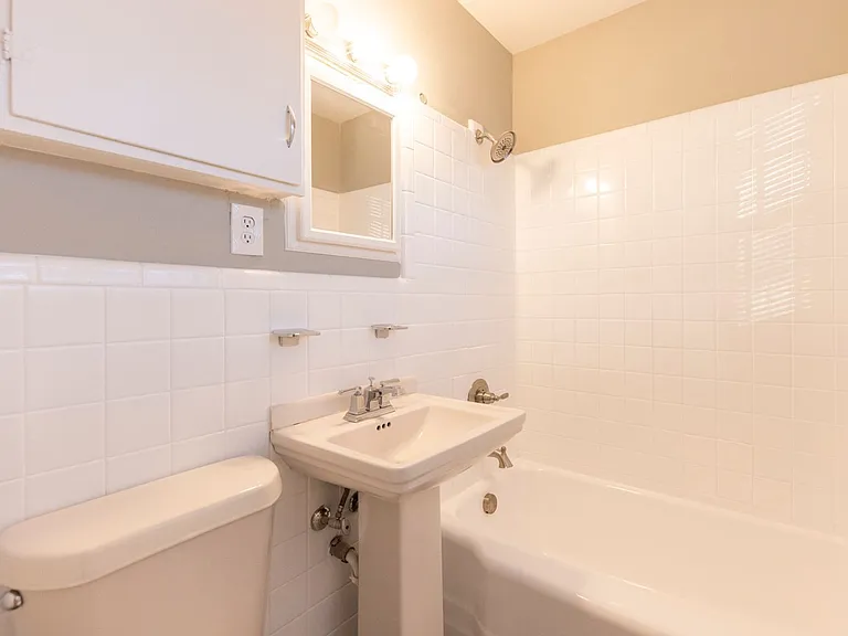 7207 L St #72207 — Photo 36